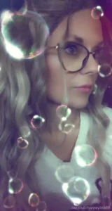 Imagen 8 de Jessie Holmes Free Photos