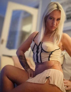 Imagen 18 de Wifes October exposure